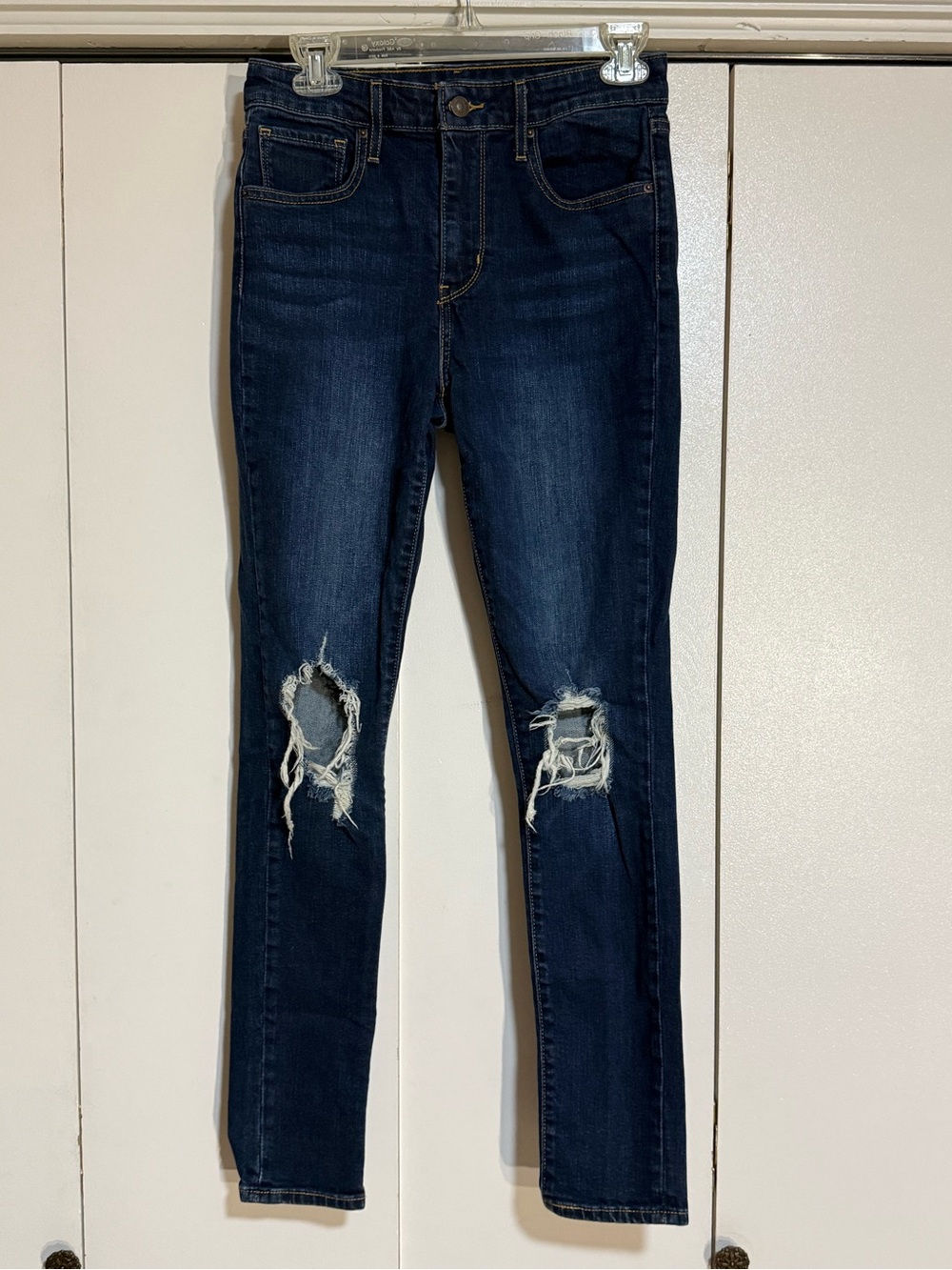 Levi’s High Waisted Distressed Jean Skinny Dark Wash Size 28 - Picture 2 of 15